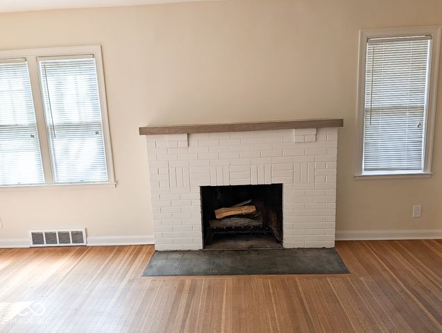 5260 E 9th Street, Indianapolis, IN 46219