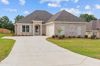 109 Lewis Farms Drive, Madison, MS 39110