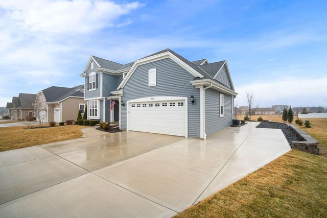 555 Spur ROAD, Slinger, WI 53086