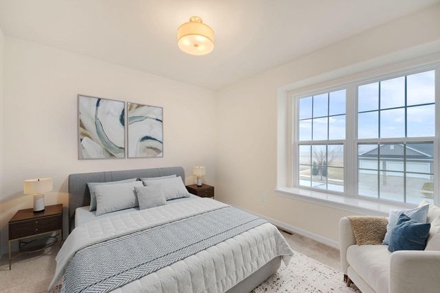 555 Spur ROAD, Slinger, WI 53086