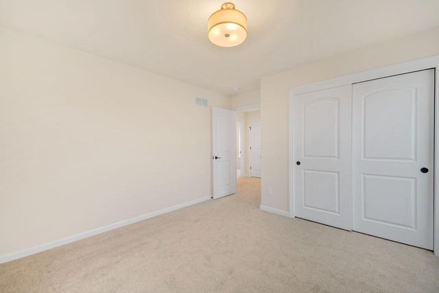 555 Spur ROAD, Slinger, WI 53086