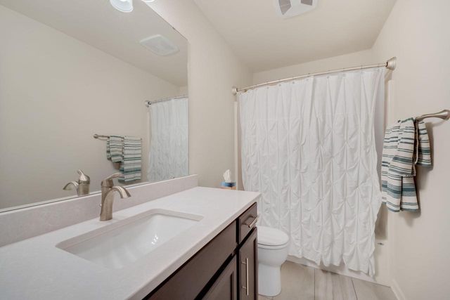 555 Spur ROAD, Slinger, WI 53086