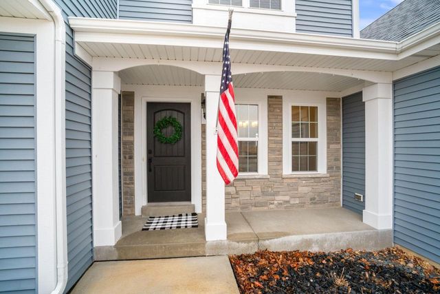 555 Spur ROAD, Slinger, WI 53086