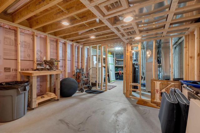 555 Spur ROAD, Slinger, WI 53086