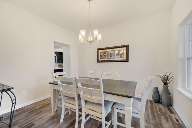 555 Spur ROAD, Slinger, WI 53086