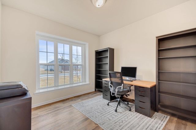 555 Spur ROAD, Slinger, WI 53086