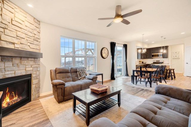 555 Spur ROAD, Slinger, WI 53086