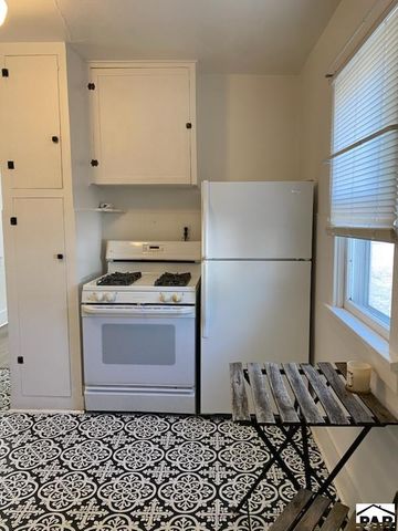 742 Belmont Ave, Pueblo, CO 81004