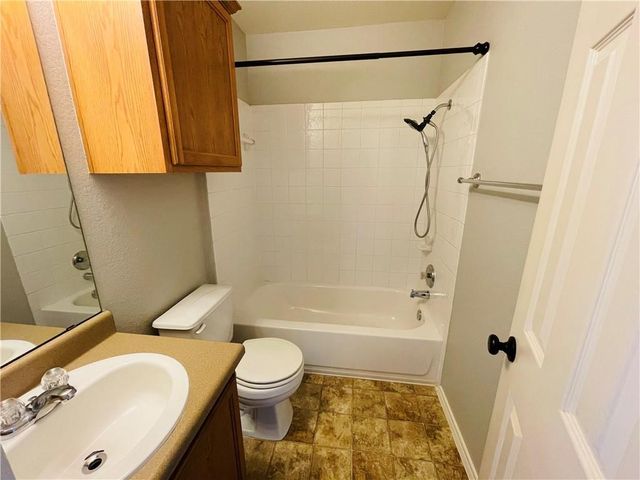 1804 Lost Maples LOOP, Cedar Park, TX 78613