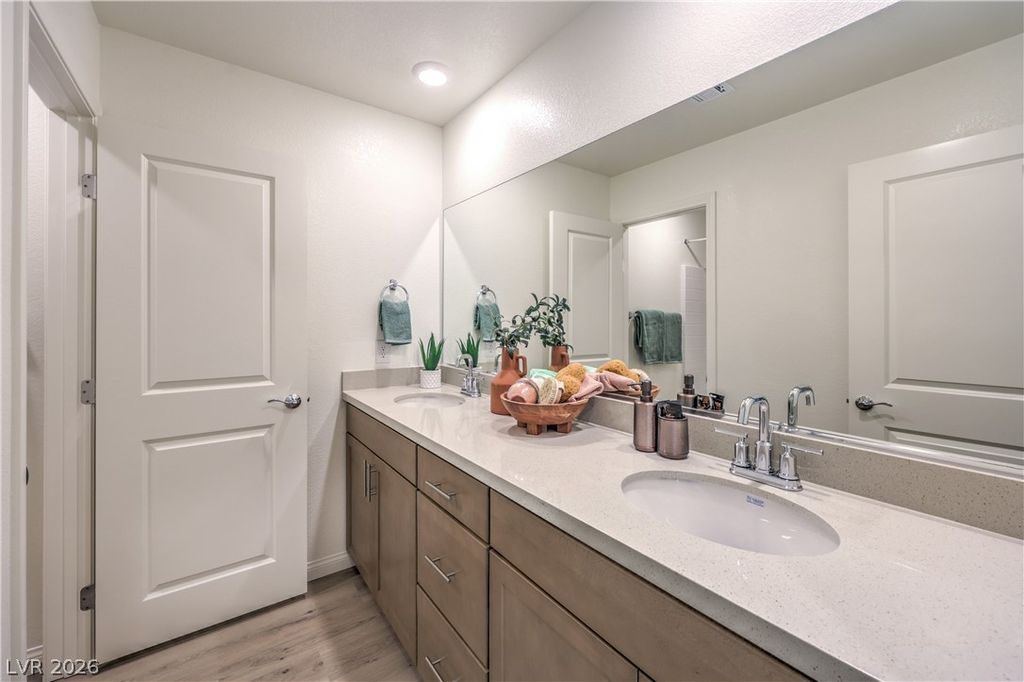 909 Kassie Lake Way, North Las Vegas, NV 89084 — photo 2