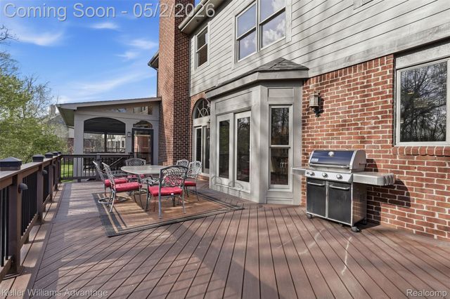 16035 Pine Valley Drive, Northville Township, MI 48168