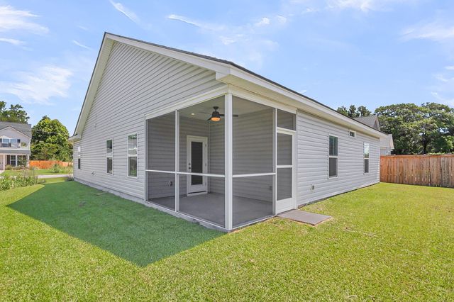 3005 Harvey Avenue, North Charleston, SC 29405