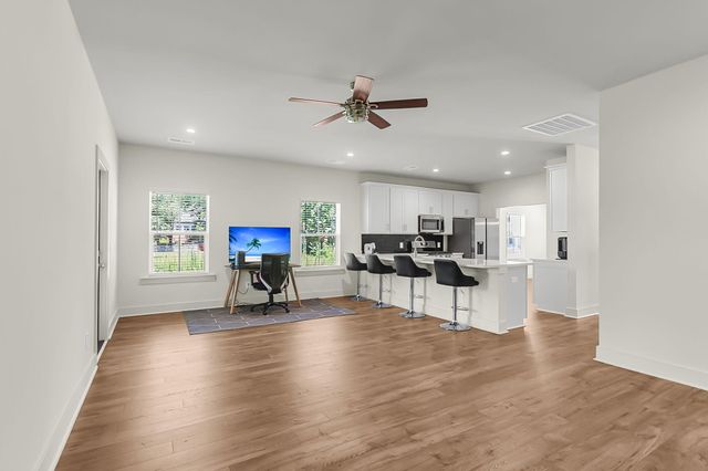 3005 Harvey Avenue, North Charleston, SC 29405