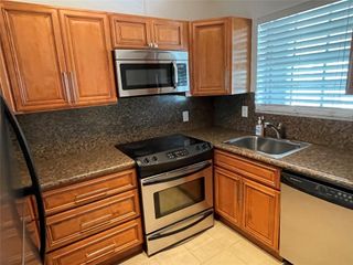 2050 NE 39th St N312, Lighthouse Point, FL 33064