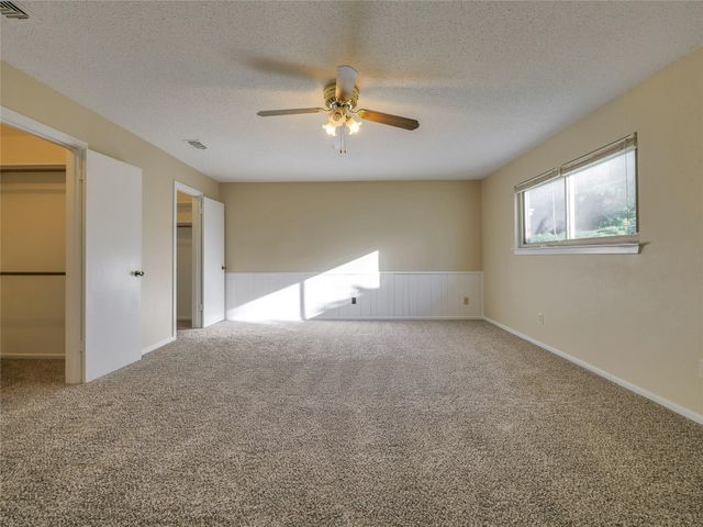 2113 Fleur De Lis Court, Arlington, TX 76012