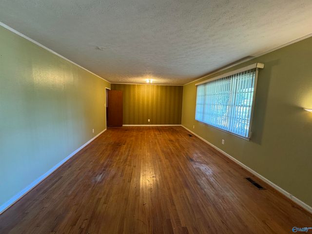 705 Church Road, Gadsden, AL 35904