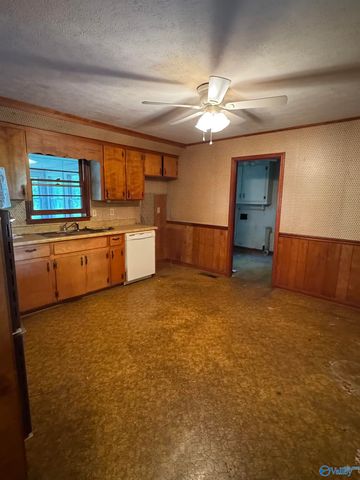 705 Church Road, Gadsden, AL 35904