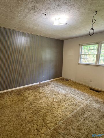 705 Church Road, Gadsden, AL 35904