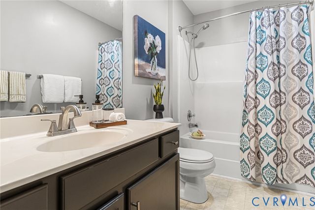 2124 Cloverdale Ave, Hopewell, VA 23860