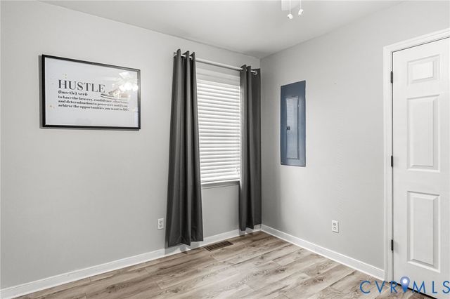 2124 Cloverdale Ave, Hopewell, VA 23860