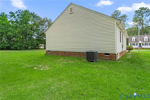 2124 Cloverdale Ave, Hopewell, VA 23860