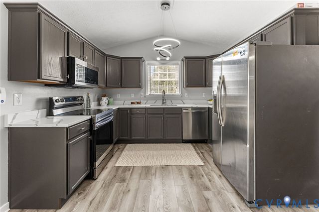 2124 Cloverdale Ave, Hopewell, VA 23860