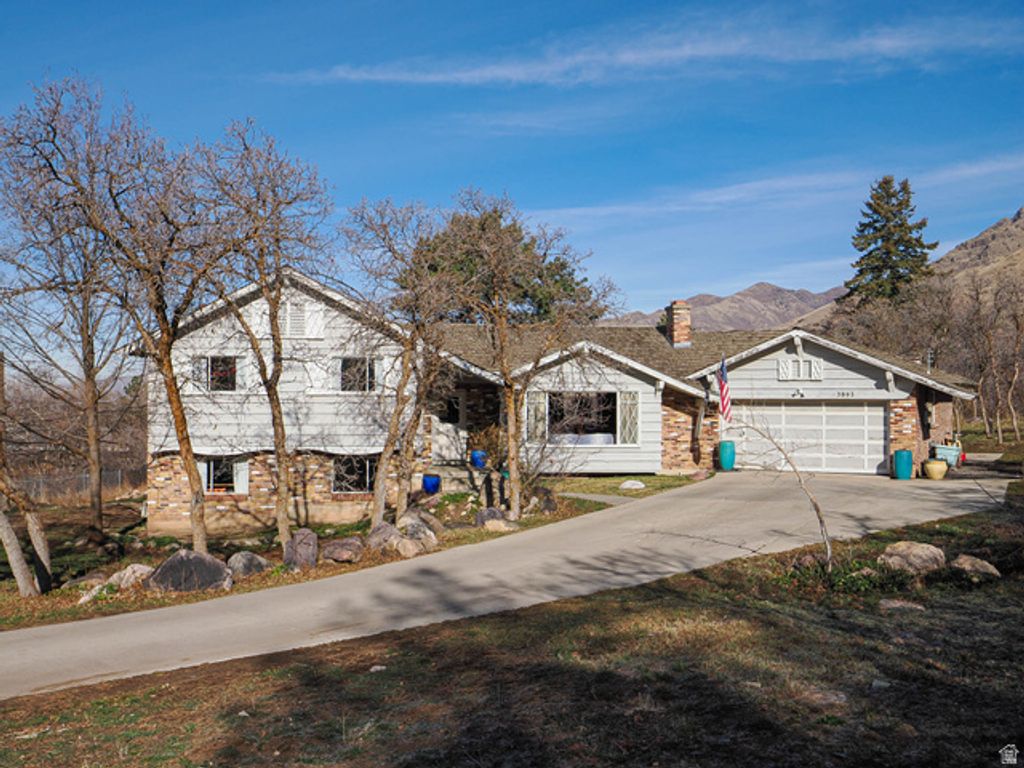 3803 E HERMES DR, Salt Lake City, UT 84124