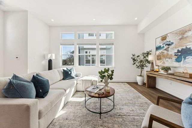 2121 Hoskins Drive C, Houston, TX 77080