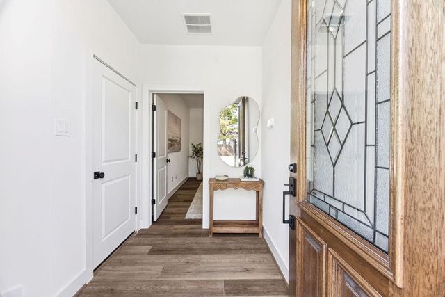 2121 Hoskins Drive C, Houston, TX 77080