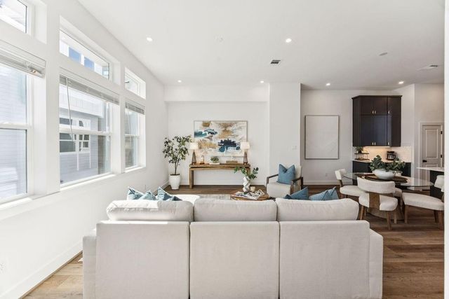 2121 Hoskins Drive C, Houston, TX 77080