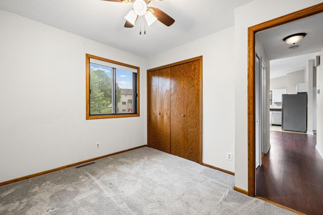 1346 Cope Avenue E, Maplewood, MN 55109