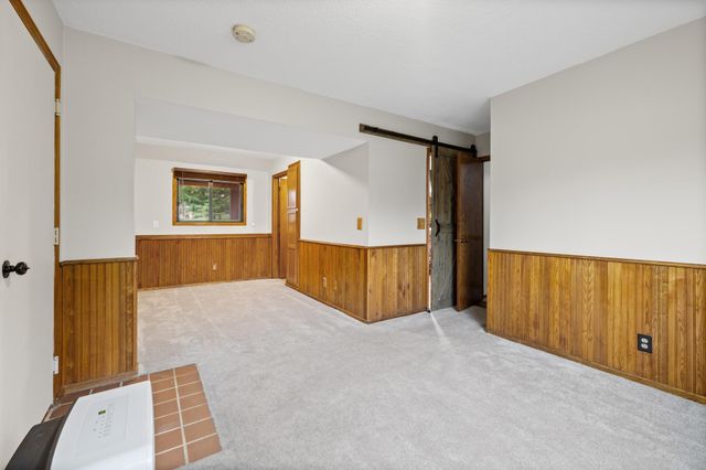 1346 Cope Avenue E, Maplewood, MN 55109