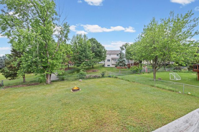 1346 Cope Avenue E, Maplewood, MN 55109