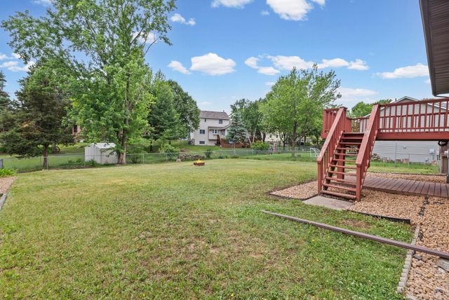 1346 Cope Avenue E, Maplewood, MN 55109