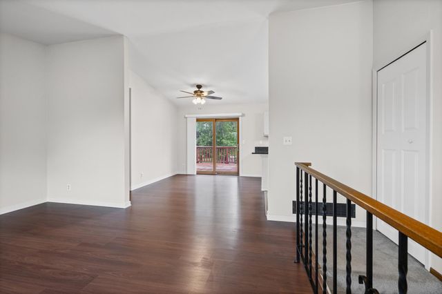 1346 Cope Avenue E, Maplewood, MN 55109