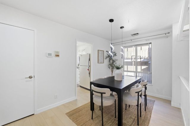 2411 Carlmont Drive 110, Belmont, CA 94002