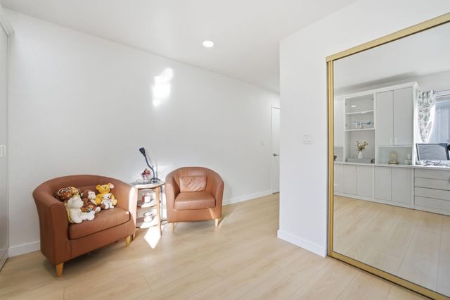 2411 Carlmont Drive 110, Belmont, CA 94002