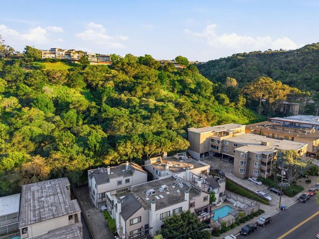 2411 Carlmont Drive 110, Belmont, CA 94002