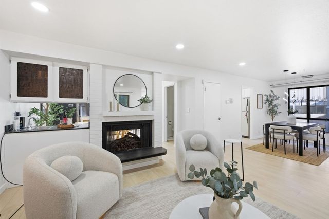 2411 Carlmont Drive 110, Belmont, CA 94002