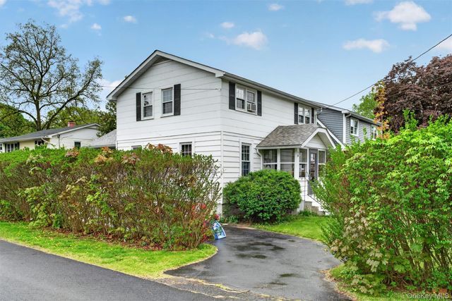10 Hazen Street, Greenwood Lake, NY 10925