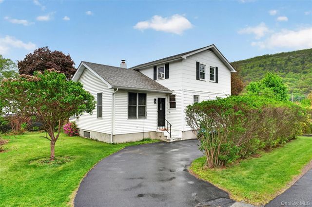 10 Hazen Street, Greenwood Lake, NY 10925