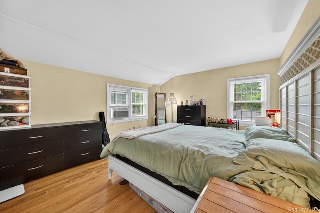 10 Hazen Street, Greenwood Lake, NY 10925