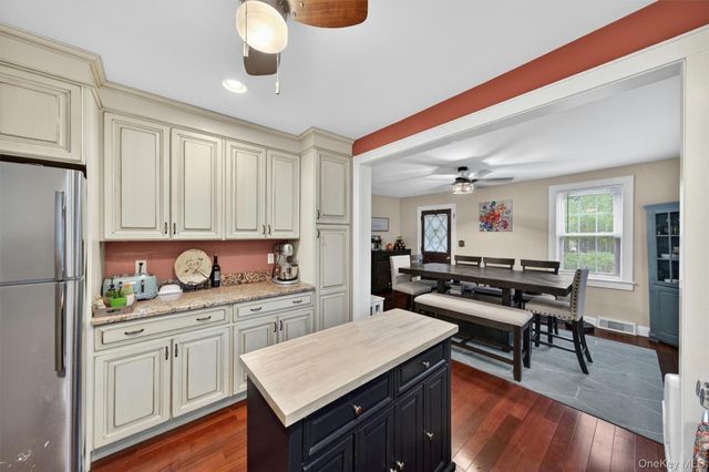 10 Hazen Street, Greenwood Lake, NY 10925