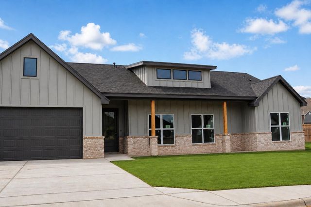 750 Ventoso Circle, Wolfforth, TX 79382
