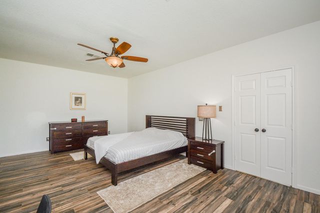 14 Guinevere Place, Conroe, TX 77384