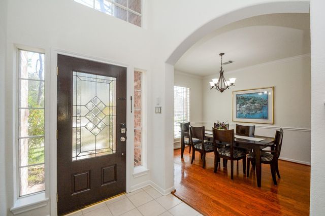 14 Guinevere Place, Conroe, TX 77384