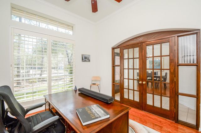 14 Guinevere Place, Conroe, TX 77384