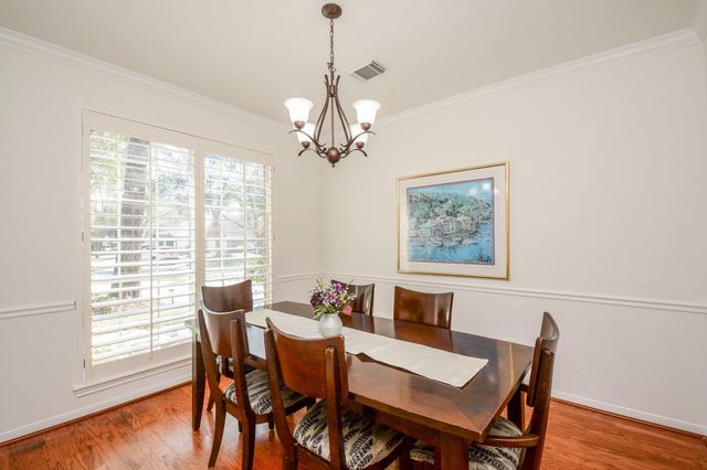 14 Guinevere Place, Conroe, TX 77384