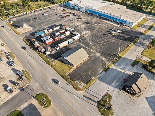 1419 W Austin Boulevard, Nevada, MO 64772