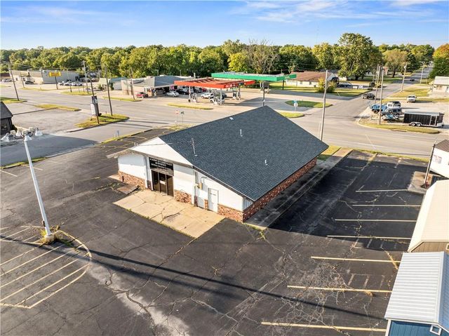 1419 W Austin Boulevard, Nevada, MO 64772